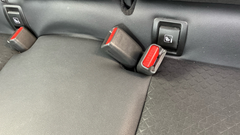 Nissan Juke 1.0 DiG-T N-Connecta 5dr Petrol Hatchback